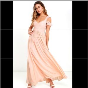 ❌SOLD❌ Lulu’s blush maxi dress